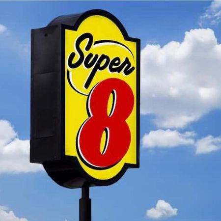 Super 8 By Wyndham Rockford South Hotel Buitenkant foto
